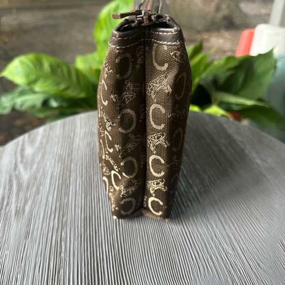 Authentic CELINE C Horse Carriage Canvas Clutch Amazing Condition. Made in Italy - Picture 4 of 13